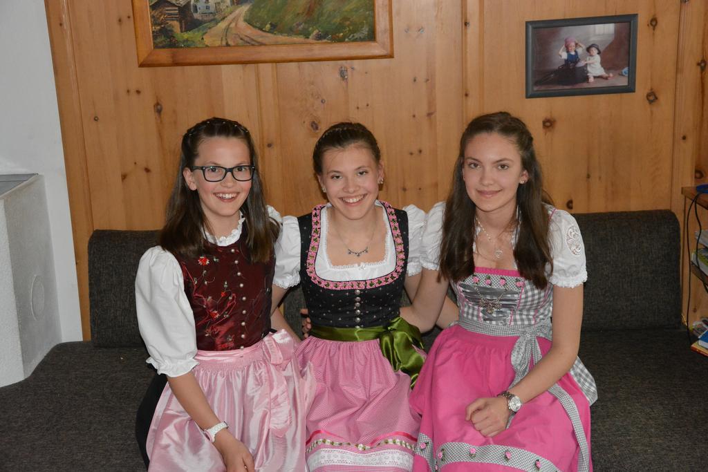 Familie Neunhaeuserer Нойштифт-им-Штубайталь Экстерьер фото